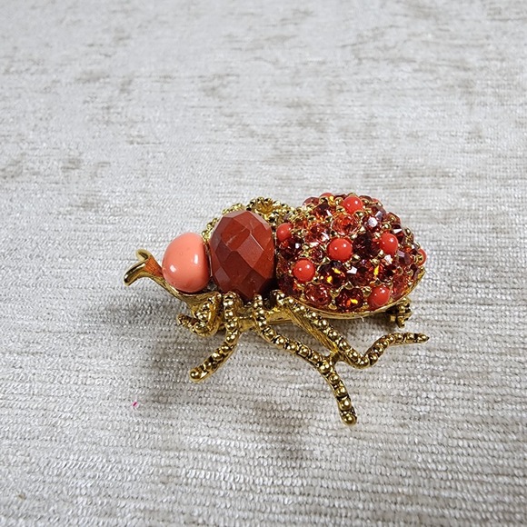 Joan Rivers Vintage Red Pink Rhinestone Spider Insect Bug Brooch Pin - Picture 2 of 6